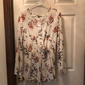 Kendal and Kylie romper from pacsun size medium